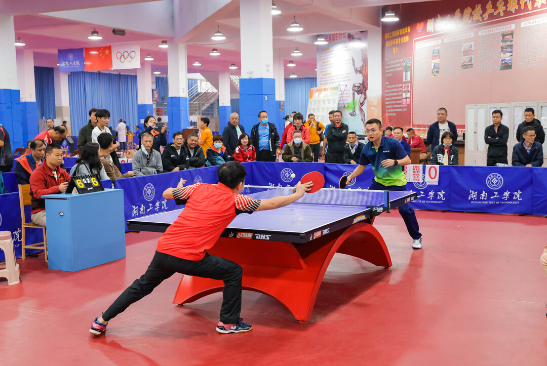 负手往往落 负手往往落